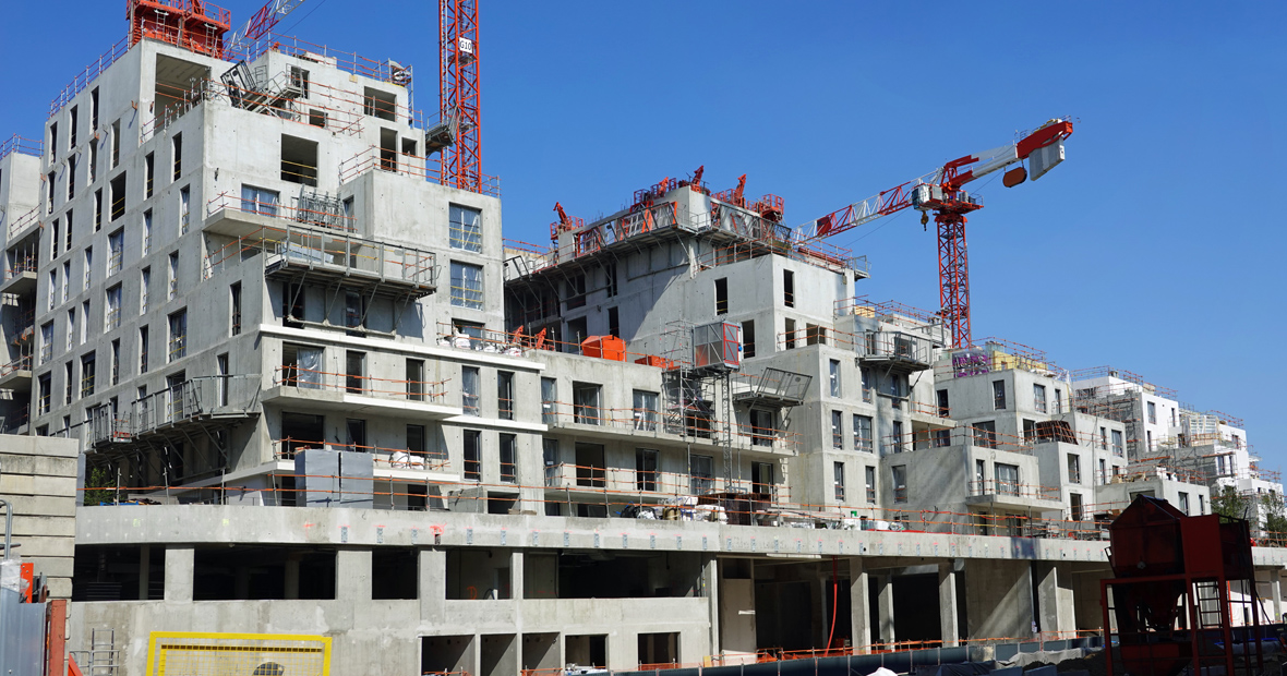 Vous avez un projet BTP et souhaitez le réussir ? Découvrez cet article qui vous donne 10 astuces éprouvées pour grandir votre projet et garantir son succès. Dans cet article, vous apprendrez des méthodes et des outils concrets pour vous aider à mieux planifier, organiser et gérer votre projet. Ne manquez pas cette opportunité de booster votre projet et de réussir dans votre secteur ! 1. COMPRENDRE LES ENJEUX DU SECTEUR BTP Vous souhaitez réussir votre projet BTP ? Vous êtes à la recherche d’astuces pour vous aider à réussir ? Eh bien, vous êtes au bon endroit ! Dans cet article, nous allons vous révéler 10 astuces éprouvées pour vous aider à grandir votre projet BTP. Que ce soit pour développer vos méthodes de gestion de projet, votre connaissance du secteur ou vos compétences en matière de planification et de communication, nous avons ce qu’il vous faut pour vous aider à réussir. Prêt à prendre votre carrière BTP à la hauteur ? Commençons ! Premièrement, pour réussir votre projet BTP, il est essentiel de comprendre les enjeux du secteur. Une bonne connaissance des tendances, des réglementations, des contraintes et des méthodes de travail en vigueur peut vous aider à mener à bien votre projet. En outre, ne négligez pas l’importance de la rédaction de plans et de documents techniques. Une bonne planification des travaux est essentielle pour que votre projet soit un succès. Deuxièmement, vous devez être conscient des risques et des incertitudes dans le secteur BTP. La gestion des risques est essentielle pour votre projet. Définissez clairement les objectifs de votre projet et identifiez les risques et les opportunités qui peuvent survenir. Enfin, un bon suivi des progrès et un contrôle qualité rigoureux sont essentiels pour assurer le succès de votre projet BTP. Fort de ces astuces, vous êtes maintenant prêt à réussir votre projet BTP ! Ne manquez pas de consulter nos autres articles pour en savoir plus sur le secteur BTP et les moyens de réussir votre projet. 2. INVESTIR DANS LA RECHERCHE ET LE DÉVELOPPEMENT Investir dans la recherche et le développement est une étape cruciale pour grandir un projet BTP. Les avantages à long terme peuvent être considérables, car cela permet d’accéder à des technologies plus modernes et de veiller à ce que votre entreprise reste à la pointe de l’innovation. Pour tirer le meilleur parti de vos efforts en matière de R&D, voici 10 astuces éprouvées pour réussir : 1. Identifiez les opportunités : explorez les possibilités qui s’offrent à vous et identifiez celles qui seront les plus bénéfiques à votre entreprise. 2. Fixez des objectifs à long terme : définissez clairement vos objectifs et les étapes à suivre pour y arriver. 3. Misez sur l’innovation : explorez de nouvelles technologies et des façons innovantes de faire les choses. 4. Investissez dans le personnel : un personnel qualifié et compétent est essentiel pour assurer le développement de votre entreprise. 5. Collaborez avec d’autres : travaillez avec d’autres entreprises pour profiter des meilleures pratiques et des technologies les plus récentes. 6. Évaluez régulièrement les progrès : mesurez et évaluez régulièrement vos progrès pour vous assurer que vous restez sur la bonne voie. 7. Utilisez des moyens de suivi : utilisez des outils de suivi pour garder une trace de vos progrès et des performances de votre équipe. 8. Mettez l’accent sur la sécurité : veillez à ce que votre personnel et vos clients soient en sécurité lorsqu’ils travaillent avec vous. 9. Restez à l’écoute : écoutez les commentaires et les critiques des clients pour améliorer vos produits. 10. Investissez dans la formation : assurez-vous que votre personnel est toujours bien formé et à jour sur les technologies les plus récentes. Investir dans la recherche et le développement est un investissement à long terme qui peut aider votre entreprise à se développer et à grandir. Alors, mettez ces astuces en pratique et obtenez des résultats remarquables ! 3. ÉLABORER UNE STRATÉGIE DE MARKETING ADÉQUATE Vous avez un projet BTP et vous souhaitez le grandir ? La bonne stratégie de marketing est la clé de sa réussite. Pour vous aider à lancer votre projet et à lui donner un coup de pouce, voici 10 astuces éprouvées pour réussir : 1. Développez des relations durables et personnalisées avec vos clients. 2. Utilisez les médias sociaux pour promouvoir votre produit et votre marque. 3. Mettez en place des campagnes publicitaires ciblées pour atteindre votre audience. 4. Développez des partenariats avec des entreprises de votre secteur. 5. Utilisez la publicité en ligne, en particulier les réseaux sociaux. 6. Créez des contenus captivants pour votre site web et vos réseaux sociaux. 7. Utilisez des outils de marketing automatisés pour vous aider à atteindre plus facilement vos objectifs. 8. Exploitez le pouvoir des relations publiques pour améliorer votre image. 9. Organisez des événements pour vous connecter avec votre communauté. 10. Analysez les performances de vos campagnes et optimisez-les en conséquence. En suivant ces conseils, vous pourrez mettre en place une stratégie de marketing efficace et réaliser votre ambition de grandir votre projet BTP. 4. DÉFINIR UN PLAN DE GESTION DES RESSOURCES HUMAINES Pour réussir un projet BTP, la gestion des ressources humaines est essentielle. Il est important de bien définir les rôles et les responsabilités de chaque membre de l’équipe et de fixer des objectifs clairs et mesurables. Une bonne planification avec des délais réalistes et des outils appropriés est également un élément essentiel. Enfin, une communication claire et ouverte entre toutes les parties prenantes est essentielle. En mettant en place ces 10 astuces éprouvées pour la gestion des ressources humaines, votre projet BTP pourra grandir et réussir : 1. Définir clairement les rôles et les responsabilités de chaque membre de l’équipe ; 2. Attribuer des objectifs clairs, précis et mesurables ; 3. Établir des délais réalistes et une planification minutieuse ; 4. Utiliser des outils et des technologies appropriés ; 5. Développer des compétences propres à chaque membre de l’équipe ; 6. Encourager une communication ouverte entre toutes les parties prenantes ; 7. Évaluer régulièrement les performances et les progrès ; 8. Fournir des feedbacks constants ; 9. Assurer une répartition équitable des tâches ; 10. Motiver et récompenser les membres de l’équipe. Si vous appliquez ces astuces, votre projet BTP sera bien organisé et vos collaborateurs engagés et motivés. Votre projet pourra ainsi grandir, et vous pourrez atteindre vos objectifs de manière efficace et rentable. 5. ÉTABLIR DES OBJECTIFS ET ÉVALUER LES PERFORMANCES Atteindre des objectifs ambitieux est essentiel pour tout projet de BTP. Mais comment savoir ce qui fonctionne et ce qui n’est pas efficace ? Pour atteindre vos objectifs, il est important de comprendre comment établir des objectifs clairs, comment mesurer vos performances et comment utiliser ces données pour votre avantage. En suivant ces 10 astuces éprouvées, vous pouvez grandir votre projet BTP et atteindre vos objectifs plus rapidement. Tout d’abord, définissez des objectifs SMART : spécifiques, mesurables, atteignables, réalistes et temporellement définis. Une fois que vous avez défini vos objectifs, vous devez créer un plan d’action détaillé et vous assurer que tout le monde dans l’équipe est à bord et s’engage à les atteindre. Ensuite, fixez des délais clairs et mettez en place des mécanismes de contrôle afin de vérifier que votre projet BTP reste sur la bonne voie. Établissez également des indicateurs de performance clairs et des indicateurs de qualité pour mesurer les progrès de votre projet BTP. Enfin, étudiez vos données et analysez vos performances. Les informations que vous obtiendrez vous aideront à identifier les points forts et les points faibles et à améliorer vos processus. Utilisez ces données pour améliorer les performances de votre projet BTP et atteindre vos objectifs plus rapidement. Suivez ces conseils pour commencer à grandir votre projet BTP aujourd’hui ! 6. CONSTRUIRE DES PARTENARIATS RENTABLES Dans le monde des affaires, établir des partenariats rentables est essentiel pour faire croître votre projet BTP. Pour vous aider à y parvenir, nous vous proposons 10 astuces pratiques qui vous permettront de réussir en construisant des partenariats à long terme. La première étape consiste à définir vos objectifs et à vous concentrer sur l’établissement de liens solides avec des personnes et des organisations qui peuvent vous aider à les atteindre. La deuxième astuce est de prendre le temps de trouver le meilleur partenaire pour votre projet. Une fois que vous l’avez fait, communiquez clairement vos attentes et vos besoins à votre partenaire, et assurez-vous qu’il comprend votre vision et qu’il est prêt à s’engager. Ensuite, identifiez les avantages que vous pouvez apporter à votre partenaire et décidez comment vous allez leur procurer ces avantages. Une fois que les avantages et les responsabilités sont définis, vous devez mettre en place un plan de collaboration et de communication pour assurer la réussite de votre partenariat. Ainsi, vous pourrez continuer à construire une relation durable et à grandir votre projet BTP. 7. UTILISER LA TECHNOLOGIE POUR AMÉLIORER L’EFFICACITÉ OPÉRATIONNELLE Lorsque vous développez un projet BTP, vous devez trouver le bon équilibre entre l’efficacité opérationnelle et le respect des normes en vigueur. Cela peut se révéler être un défi, mais grâce à des astuces éprouvées, vous serez en mesure d’atteindre vos objectifs sans compromettre la qualité et la sécurité. Voici 10 astuces pour vous aider à grandir votre projet BTP : 1. Utilisez des technologies modernes pour rationaliser vos processus et obtenir des résultats plus rapides et plus précis. 2. Développez des plans de travail précis qui vous permettront de gérer les activités et les ressources de manière optimale. 3. Restez à jour sur les normes en vigueur et respectez-les scrupuleusement afin d’éviter les retards et les coûts supplémentaires. 4. Mettez en place des systèmes de contrôle de qualité rigoureux pour garantir des résultats de qualité supérieure. 5. Utilisez des technologies de modélisation et de simulation pour optimiser le temps et les coûts de votre projet. 6. Établissez des procédures strictes pour le contrôle et la gestion des coûts afin de réduire les risques et les surcoûts. 7. Développez des partenariats avec des fournisseurs de technologie de pointe pour améliorer la qualité et la sécurité de votre projet. 8. Utilisez des outils d’analyse pour surveiller l’efficacité de votre projet et prendre des mesures correctives si nécessaire. 9. Utilisez des technologies de communication avancées pour améliorer la collaboration et la coordination entre les différentes parties impliquées. 10. Investissez dans des formations continues pour vous assurer que vos membres du personnel sont à jour sur les technologies et les processus les plus récents. Ces astuces vous aideront à grandir votre projet BTP tout en vous offrant les avantages de l’efficacité opérationnelle. Alors n’attendez plus et mettez-les en pratique dès aujourd’hui ! 8. MAINTENIR UN HAUT NIVEAU DE QUALITÉ DES PRODUITS ET SERVICES FOURNIS Vous avez décidé de grandir votre projet BTP ? Bravo ! Vous êtes sur la bonne voie pour fournir des produits et des services de qualité supérieure à vos clients. Pour assurer sa réussite, il est indispensable de maintenir un haut niveau de qualité tout au long du processus. Voici donc 10 astuces éprouvées qui vous aideront à y parvenir. Premièrement, mettez en place des processus de contrôle de qualité rigoureux, afin de vérifier que toutes les étapes du projet sont bien exécutées. Deuxièmement, formez vos employés aux bonnes pratiques et assurez-vous qu’ils les appliquent. Troisièmement, fournissez des outils et des matériaux de qualité pour garantir la qualité des produits finis. Quatrièmement, sélectionnez des fournisseurs fiables et certifiés pour vous assurer que tous les matériaux sont de la meilleure qualité possible. Cinquièmement, assurez-vous qu’il y a une communication claire et transparente entre tous les acteurs impliqués dans le projet. Sixièmement, investissez dans l’équipement et les technologies les plus récentes pour améliorer votre productivité et réduire les coûts. Septièmement, établissez des normes strictes pour vous assurer que les produits et services fournis sont de qualité supérieure. Huitièmement, réalisez des tests de qualité réguliers pour vous assurer que tous les produits et services sont conformes aux spécifications. Neuvièmement, surveillez les performances et les niveaux de qualité des produits et services fournis. Dixièmement, effectuez des audits périodiques pour vérifier que les processus et les procédures sont respectés et respectent les normes de qualité. En mettant en œuvre ces 10 astuces éprouvées, vous pourrez maintenir un haut niveau de qualité des produits et services fournis et réussir votre projet BTP. 9. GARANTIR UNE COMMUNICATION TRANSPARENTE AVEC LES CLIENTS ET FOURNISSEURS Mener à bien un projet de construction, de travaux publics ou de rénovation nécessite une communication transparente et efficace entre tous les acteurs impliqués. Cela peut s’avérer être un défi, mais avec une planification optimale, des outils de communication adaptés et quelques astuces bien pensées, vous pouvez grandir votre projet BTP. Voici 10 astuces éprouvées pour vous aider à réussir et à garantir une communication transparente avec vos clients et fournisseurs : 1. Fixez des spécifications claires et précises : définissez précisément vos attentes envers vos clients et fournisseurs et assurez-vous que tous les acteurs impliqués comprennent leurs obligations. 2. Discutez de vos objectifs et de vos attentes avec vos collaborateurs : n’ayez pas peur de discuter des attentes et des délais avec les autres acteurs du projet. 3. Investissez dans des outils de communication modernes : utilisez les outils numériques adéquats pour communiquer vos messages aux différentes parties prenantes. 4. Restez à jour sur les progrès du projet : tenez régulièrement des réunions pour discuter des progrès et s’assurer que tout le monde est sur la même longueur d’onde. 5. Maintenez un contact constant avec vos collaborateurs : assurez-vous que vos collaborateurs sont constamment informés des évolutions et des avancées du projet. 6. Utilisez des systèmes de gestion de projet : ces systèmes vous aident à planifier, à organiser et à gérer tous les aspects d’un projet, et à fournir des informations pertinentes aux personnes impliquées. 7. Assurez-vous que tous les acteurs du projet sont sur la même page : tenez régulièrement des réunions et assurez-vous que tout le monde comprend les objectifs et les processus de travail. 8. Créez des flux de travail efficaces : définissez des flux de travail précis, clairs et cohérents qui aident à assurer une communication transparente et fluide entre toutes les parties prenantes. 9. Gérez les délais et les attentes : assurez-vous que les délais sont tenus et que les attentes des clients et des fournisseurs sont satisfaites. 10. Utilisez des outils de collaboration : mettez en place des outils de collaboration pour partager des fichiers et des documents entre les membres du projet, afin de faciliter le travail et d’assurer une communication transparente. 10. CONCLUSION : FAIRE PREUVE DE SOUPLESSE ET ADOPTER UNE ATTITUDE PROACTIVE POUR RÉUSSIR VOTRE PROJET BTP L’attitude proactive et la souplesse sont des traits qui se retrouvent souvent chez les entrepreneurs et les professionnels du BTP qui réussissent. Une attitude proactive vous permet de rechercher et de trouver des solutions innovantes aux problèmes et de vous adapter aux changements. De plus, une approche souple vous permet de vous adapter aux situations en évolution rapide et de saisir les opportunités qui se présentent. En utilisant ces dix astuces éprouvées, vous pourrez grandir votre projet BTP et réaliser ses objectifs. Restez à l’affût des nouvelles technologies, des tendances et des méthodes d’approche innovantes et ayez toujours une attitude proactive et une attitude souple pour réussir votre projet.